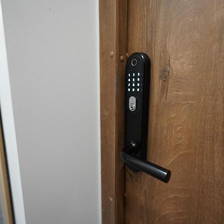 Amber Light Self-Check-In Apartments Kaunas Exterior foto